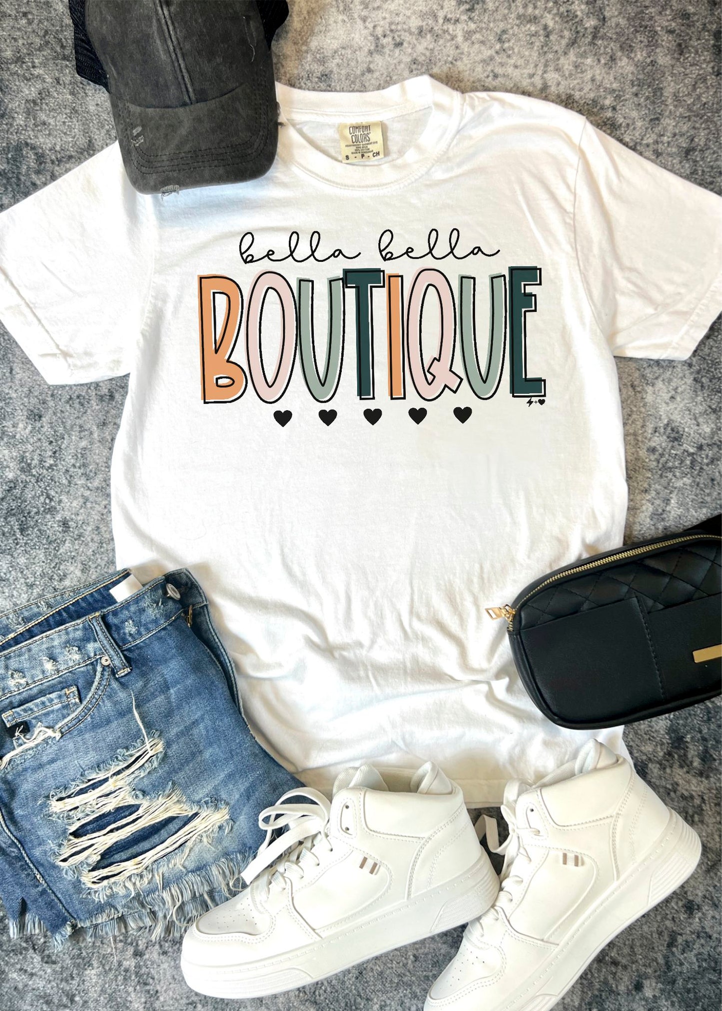 Bella Bella Boutique Tee